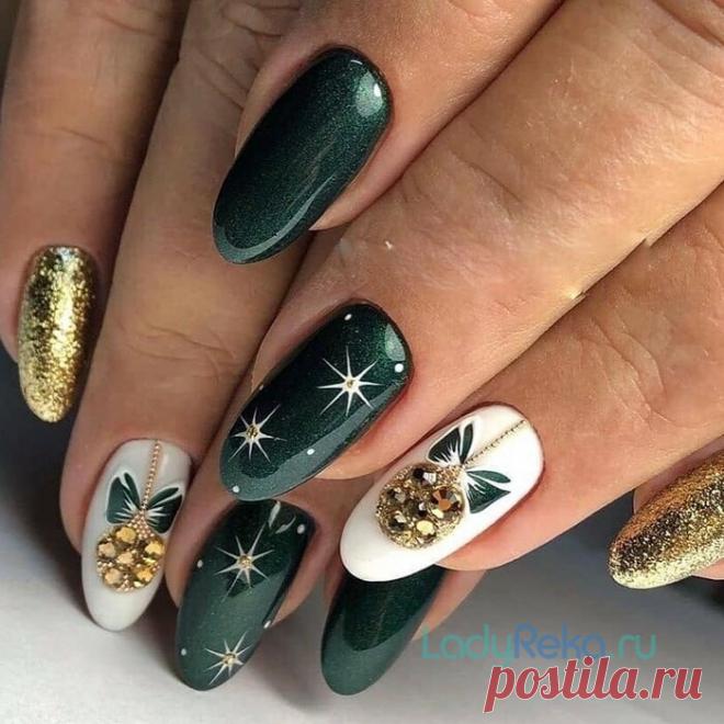 Идеи маникюра на новый год 2020 - ЛедиРека Статья для конкурса «В Новый год с Catrice». С каждым днем приближается всеми любимый праздник, Новый год. Нужно все успеть и продумать новогодний образ до самых мелочей. К примеру, подумать о том, в чем будете встречать праздник, какую прическу сделаете, макияж, маникюр и прочие детали. Вот о новогоднем маникюре 2020 и поговорим в статье. Итак, каким должен быть маникюр на новый год 2020? В первую очередь, аккуратным. Если вы не ...
