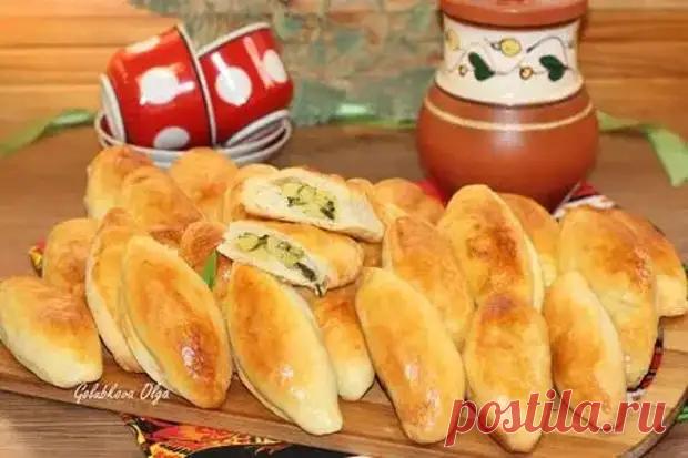 Готовим пирожки из слоеного теста и кефира - Четыре вкуса - Социальная сеть 