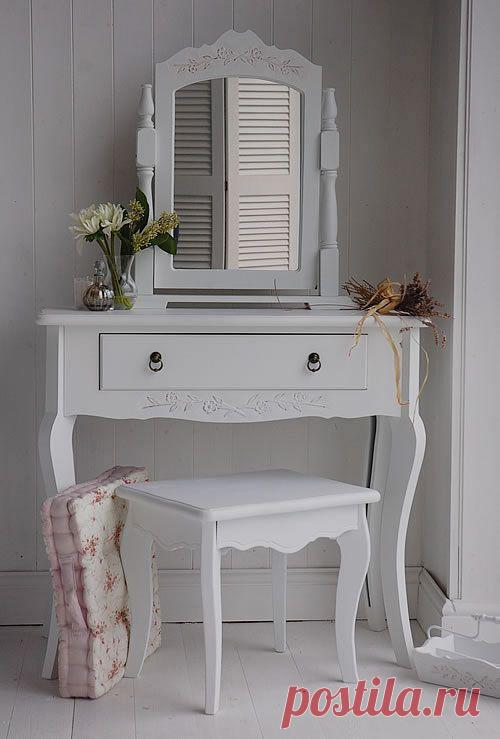 Уголок для наведения красоты... | Самоделкино