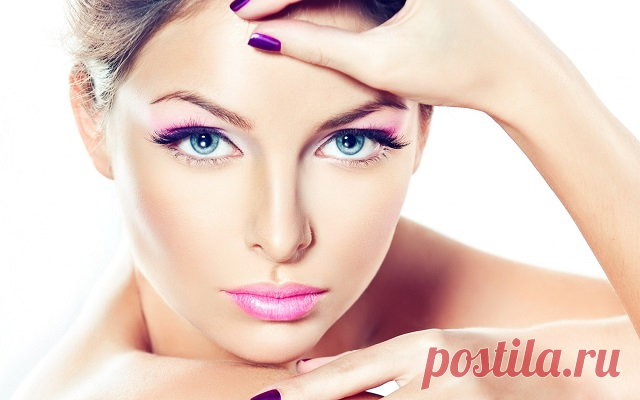 Какие ошибки в макияже глаз, мы допускаем и как их исправить Ошибка №1 Использовать тональный крем или консилер вместо базы под тени  Тональные средства действительно выравнивают цвет века и делают оттенок теней более насыщенным.  Но, они не «держат» тени в течении дня. Если у вас жирная кожа век (а это проблема 90% девушек) тени уже к полудню скатаются в