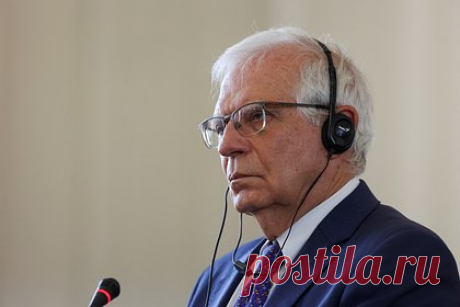 Лавров описал позицию Борреля джунглями и колониями. Глава Евродипломатии Жозеп Боррель считает страны вне Европейского союза (ЕС) и США потенциальными колониями. Так описал глава МИД России Сергей Лавров позицию европейского политика. По его словам, Евросоюз полностью подчинился диктату США. Апофеозом этого события стало подписание декларации НАТО и ЕС.