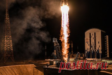 Российский «Скиф-Д» испытали на орбите. Первый спутник проекта «Сфера» — космический аппарат «Скиф-Д» — защитит орбитально-частотный ресурс. Об этом в Telegram-канале сообщил «Роскосмос». «Поставленные к настоящему моменту задачи выполнены, характеристики соответствуют проектным», — отметили в госкорпорации.