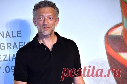 В Париже обокрали квартиру Венсана Касселя. Трое молодых людей обокрали квартиру французского актера Венсана Касселя в Париже. Кража со взломом произошла в ночь на 22 августа. Преступники разбили стеклянную крышу апартаментов и проникли внутрь. Касселя при этом не было дома. Полиция уже задержала подозреваемых.