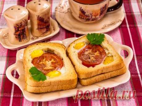 Горячие бутерброды с окороком, помидорами и яйцами
