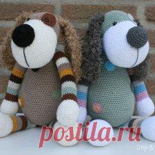 Собачки от HERRIET STIP&HAAK - схема вязания игрушки - Бэйбики Забавные вязаные собачки от HERRIET STIP&HAAK Схема вязания игрушки Описание: Тело: 1 6вп в кольцо (6) 2 2сбн в каждую