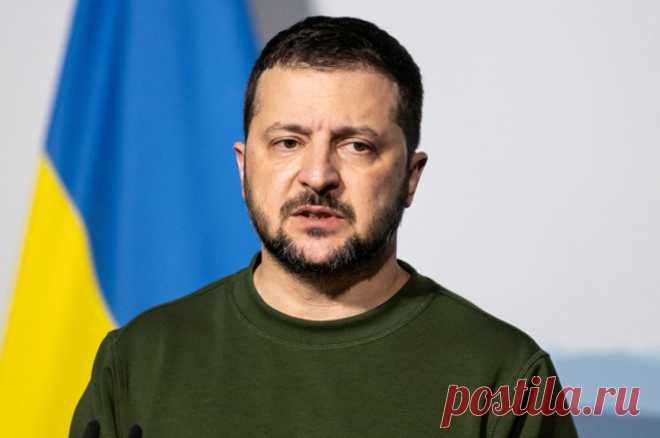 «Пахнет диктатурой». Зеленский нашел повод спастись от позора. Президент Украины решил отменить выборы.