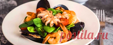 Теплый салат с морепродуктами и апельсиновым соусом • Пошаговый рецепт Теплый салат с морепродуктами и апельсиновым соусом — пошаговый рецепт приготовления с подробным описанием. Как приготовить дома и сделать вкусно и просто