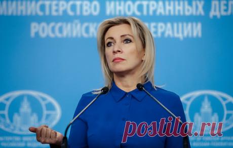 Захарова: Зеленский превращает Украину в военный инструмент против России. Ради реализации бандеровской концепции "войны до последнего украинца" он готов бросать в окопы даже детей, заявила официальный представитель МИД