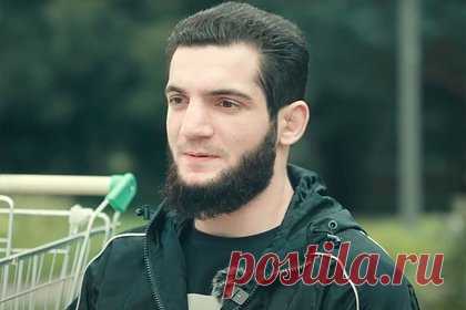 В семье упавшего c десятого этажа бойца MMA рассказали о его состоянии. В семье бойца смешанного стиля (ММА) Магомеда Зайналова по прозвищу Веном рассказали о его состоянии. 24-летнему спортсмену необходимо перенести еще три операции после проведенных четырех. Отмечается, что его состояние стабильное, а угрозы жизни нет. О падении Зайналова стало известно 24 января.