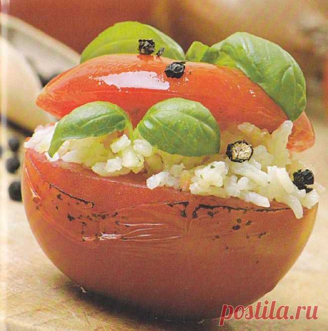 Помидоры фаршированные рисом на гриле   :)