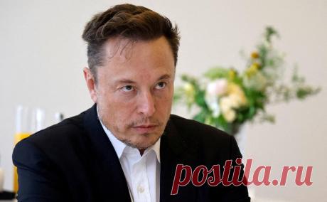 Маск рассказал об «очень длинных и сложных» рабочих днях. Как заявил Маск, переключаться между делами нескольких компаний «довольно болезненно» и обычно он планирует график так, чтобы «в один день заниматься преимущественно одной». Бизнесмен возглавляет Tesla, SpaceX и Twitter