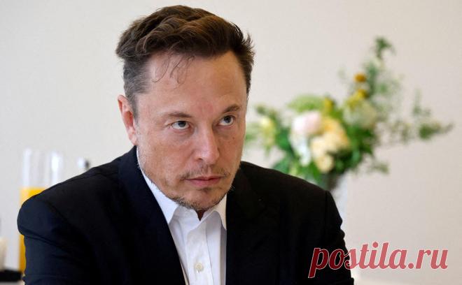 Маск рассказал об «очень длинных и сложных» рабочих днях. Как заявил Маск, переключаться между делами нескольких компаний «довольно болезненно» и обычно он планирует график так, чтобы «в один день заниматься преимущественно одной». Бизнесмен возглавляет Tesla, SpaceX и Twitter