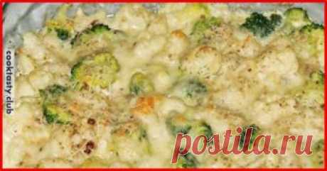 Запеченная цветная капуста с брокколи на кефире Ингредиенты: Цветная капуста — 500 г Брокколи — 500 г Кефир 1% — 200 мл Желтки — 2 шт Сыр — 50 г Соль, перец — по вкусу Приготовление: Разогрейте духовку до 220-230 градусов Цельсия. Цветную капусту пробланшируйте в кипящей подсоленной воде 1 минуту. Добавьте брокколи, бланшируйте еще две минуты. После этого слейте воду. Взбейте …