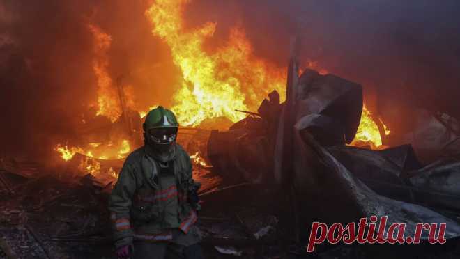 Город Дергачи под Харьковом подвергся ударам. Взрывы зафиксировали в городе Дергачи, который расположен в пригороде Харькова. Об этом сообщил глава Харьковской областной военной администрации (ОВА) Олег Синегубов в своем Telegram-канале. Он отметил, что область подверглась ...