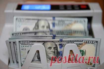 США начали охоту на счета российских банков за рубежом. В последнее время США сменили тактику по отсечению России от международных расчетов, перейдя к отслеживанию корреспондентских счетов российских банков за рубежом и персональным угрозам топ-менеджменту иностранных финансовых организаций. Эксперты не видят системного решения проблемы.