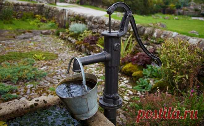 Как сделать ручной насос для воды на дачу своими руками?