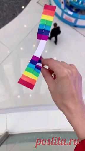 Пин содержит это изображение: Make a fun, paper rainbow tornado 👌