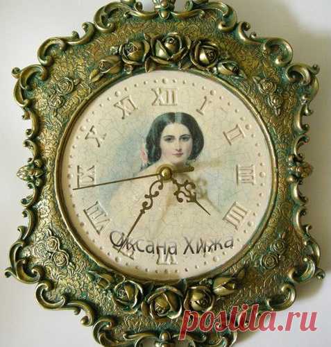 Старинные часы в технике декупаж с имитацией эффекта окислившегося металла