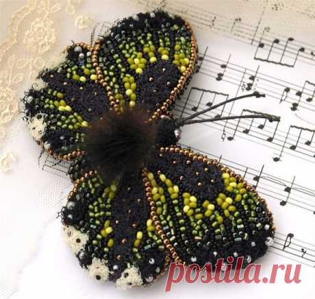 Бабочки из бисера