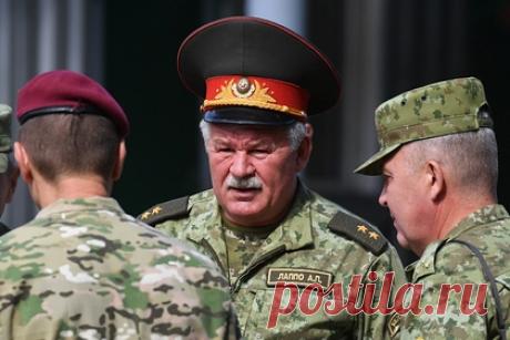 В Белоруссии допустили захват пограничника Польшей. Глава Государственного пограничного комитета Белоруссии Анатолий Лаппо допустил, что Польша может захватить белорусского пограничника. По словам Лаппо, он получил информацию о возможных планах польских силовиков захватить белорусского пограничника, на что дал команду незамедлительно применять оружие.