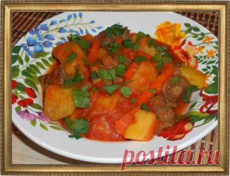 КАРТОФЕЛЬ С МЯСНОЙ ПОДЛИВКОЙ.