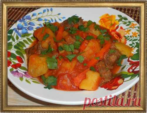 КАРТОФЕЛЬ С МЯСНОЙ ПОДЛИВКОЙ.