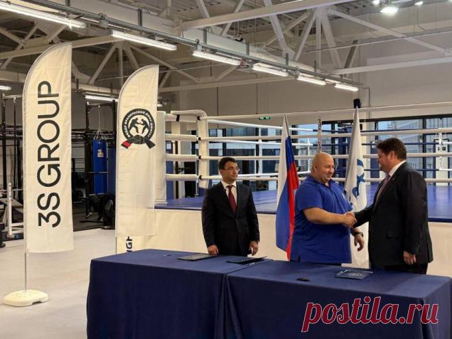 В рамках церемонии подписания соглашения о сотрудничестве между ВФСО «Динамо» и Федерацией Бразильского джиу-джитсу России было сделано громкое заявление. Директор ФБДДР и двукратный чемпион мира Вячеслав Кобец сообщил о намерении российской стороны бороться за право проведения чемпионата мира по бразильскому джиу-джитсу в Москве.