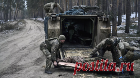 Меркурис: ВСУ несут огромные потери в зоне СВО. Британский военный аналитик Александр Меркурис заявил, что украинские войска несут огромные потери в зоне проведения спецоперации. Читать далее