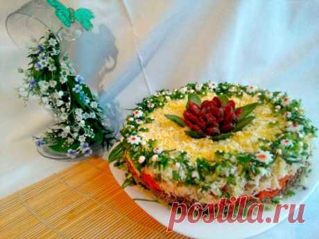 Салат с куриной печенью и грибами 
Салат с куриной печенью и грибами – хороший вариант для праздничного стола. Яркое оформление блюда создаст на столе островок лета!Источник :Салат с куриной печенью и грибами
Салат с куриной печенью и…