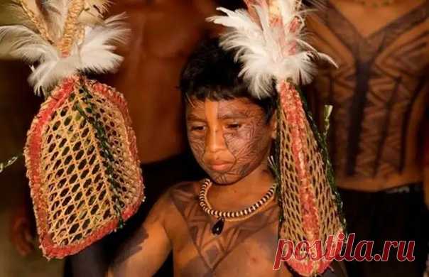 За тысячелетия у каждой страны сформировались свои традиции и обычаи. До сих пор многие народы придерживаются обрядов, которые им завещали их предки. Но зачастую для представителей других стран, религий и рас эти ритуалы кажутся странными, дикими, а иногда очень жестокими. Что примечательно, преданность давним традициям встречается не только в различных племенах, но и в цивилизованном обществе развитых стран. https://kaleidoscopelive.ru/planeta/holostyackie_girl..