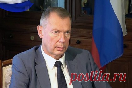 Посол в Гааге указал на сходство реакции на инцидент в Польше и MH17. Посол РФ в Нидерландах Александр Шульгин указал на сходство ситуации с вердиктом суда по MH17 и реакцией Запада на недавнее падение ракеты в Польше: во всем всегда винят Россию. «Украинцы по определению вне всяких подозрений, судить-рядить у голландцев никакого желания нет…», — заявил он.