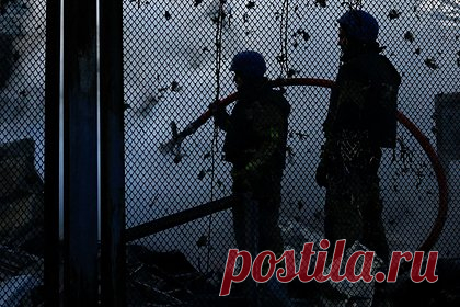 Взрывы повредили ТЭЦ на юге Украины. Ночью на юге Украины взрывом была повреждена теплоэлектроцентраль (ТЭЦ). По данным организации, инцидент произошел в ночь на 30 ноября в одном из южных регионов республики. Как заявили в компании, в результате артобстрела были повреждены оборудование и здания предприятия.