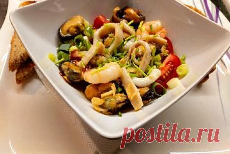 Meeresfrüchtesalat mit Weißweinessig von Jule_82| Chefkoch