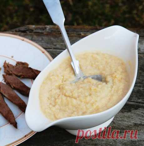 Яблочный соус с хреном Не пройдите мимо. Этот соус – блеск и шик. Его съели и нахваливали даже принципиальные нелюбители яблок и всего что с яблоками связано. Делается очень просто, производит фурор. Прекрасен к гусю и свинине. Рецепт из «Серебряной Ложки». Хвалили-захваливали. Упрашивали делать ещё. Взяла: 5-6 небольших…