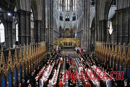 Горнисты протрубили сигнал прощания на похоронах королевы Елизаветы II. Завершилась поминальная служба по королеве Елизавете II, проходившая в Вестминстерском аббатстве. В конце службы военный трубач сыграл на горне «Последний пост» — сигнал, традиционно подаваемый на похоронах при отдании воинских почестей. После этого были объявлены две минуты молчания.