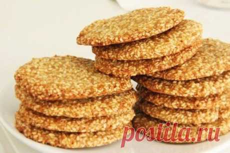 Самое вкусное кунжутное печенье
Оно просто невероятное - хрустящее, ароматное, просто не оторваться! Могу с увернностью сказать, что вкуснее, чем это кунжутное печенье, я еще не пробовала. А испечь его, кстати, очень прос…