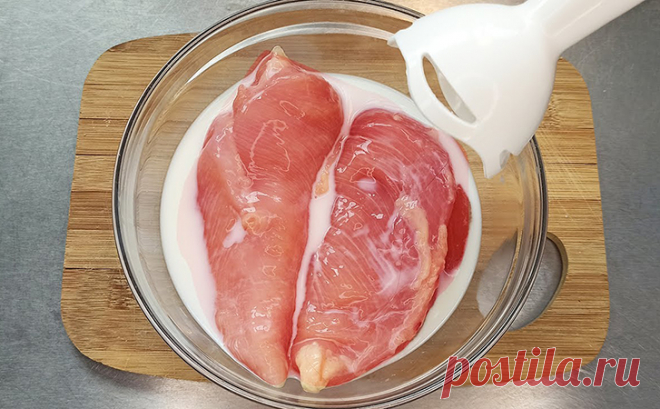 Взбиваем куриную грудку с молоком и получаем самую нежную колбасу, которую можно сделать из курицы