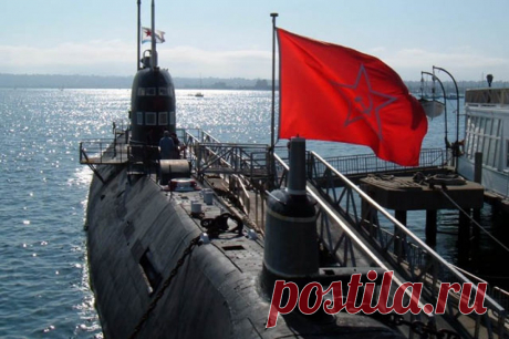 Дело флага. Британский эсминец проявил неуважение к подлодке Б-28 и затонул. Неуважение к советской подлодке сыграло злую шутку с британским эсминцем в 1982 году.