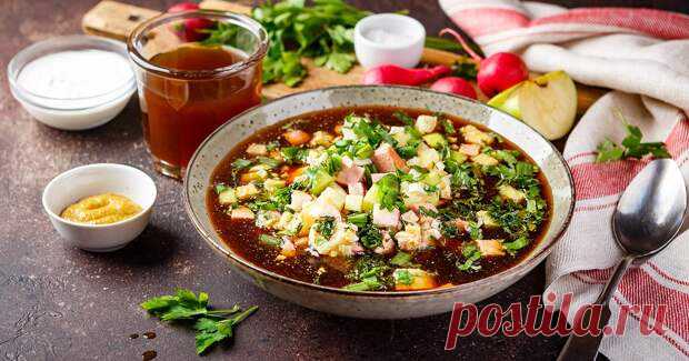 5 рецептов летних супов, которые понравятся детям - БУДЕТ ВКУСНО! - медиаплатформа МирТесен Крапивные щи, щавелевый суп, окрошка — первый вкус лета и абсолютно семейные блюда. Готовить их веселее всего на даче (или в городе, но закупив все ингредиенты на рынке), привлекая к процессу даже детей: собрать зелень с грядки, помыть ее и порезать они точно сумеют. 1. Крапивные щи Фото: