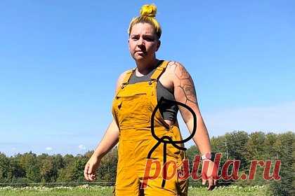 Фермерша пришла на работу в коротком топе в жару и едва не лишилась работы. Анонимная фермерша из США получила выговор от начальства за «откровенный» наряд во время работы в поле в жаркую погоду. Женщина поделилась кадрами, на которых она запечатлена в желтом рабочем комбинезоне до колена и темно-сером укороченном топе. На фото между костюмом и майкой видна открытая линия талии.