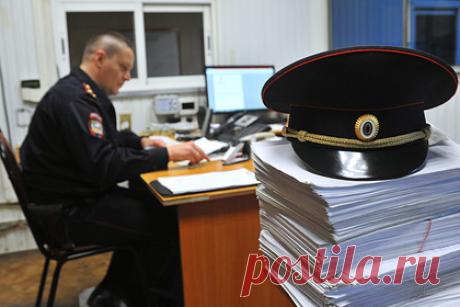 Участники драки в Новой Москве отказались признать вину в покушении на убийство. По словам адвоката, все четверо участников драки в районе Новые Ватутинки в Новой Москве признают вину в хулиганстве, однако отрицают обвинения в покушении на убийство. По данным МВД, участники драки были трудоустроены как разнорабочие, российское гражданство получили около девяти лет назад.