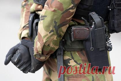 ФСБ поймала на взятке главу жилищной инспекции Приморья. В последний день своей работы правоохранителями задержан начальник государственной жилищной инспекции по Приморскому краю Евгений Баршай. Задержание провели сотрудники ФСБ во время получения чиновником взятки. 18 февраля намечалось увольнение Баршая, с ним не продлили служебный контракт.
