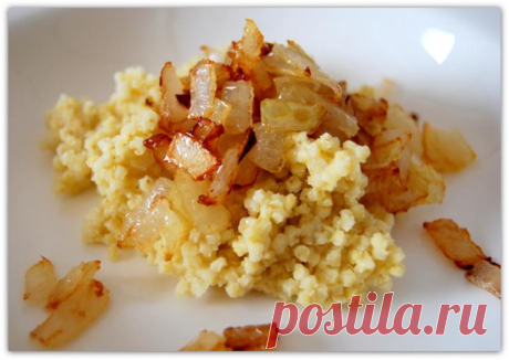 Каша пшенная с яйцом и луком