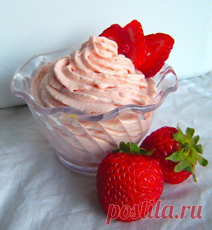 Как приготовить мусс клубничный: рецепт с яичными белками, творогом или манкой