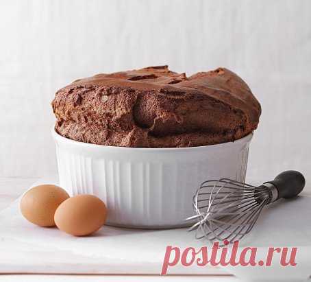 Шоколадное суфле.
Прелесть суфле именно в его кратковременности и мимолетности, это такая 