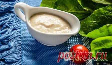 Заправка для салата «Цезарь» с майонезом.