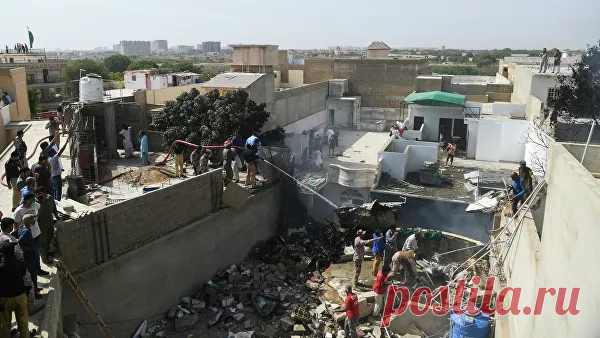 В Пакистане разбился пассажирский самолет - РИА Новости, 22.05.2020