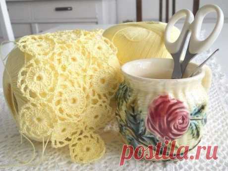 Нежный мотив крючком