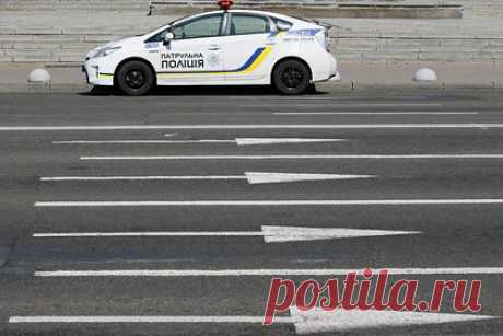 Во Львове полиция напала на велосипедистку за отказ показать документы