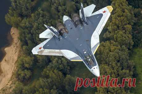 В США рассказали об «изготовленном из древесины» российском ПАК ДА. Перспективный авиационный комплекс дальней авиации (ПАК ДА), создаваемый Россией, может никогда не взлететь, рассказывает обозреватель американского издания 19FortyFive Брент Иствуд. В публикации утверждается, что полноразмерный макет ПАК ДА может быть «изготовлен из древесины».